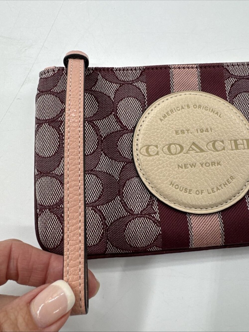 Coach Dempsey Signature Jacquard Patch Logo Wristlet Wine Pink Credit Card NWOT - Picture 8 of 9